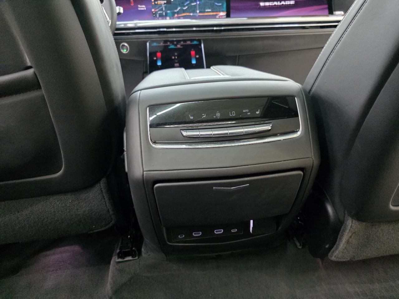 Cadillac Escalade Sport Platinum AWD 2025