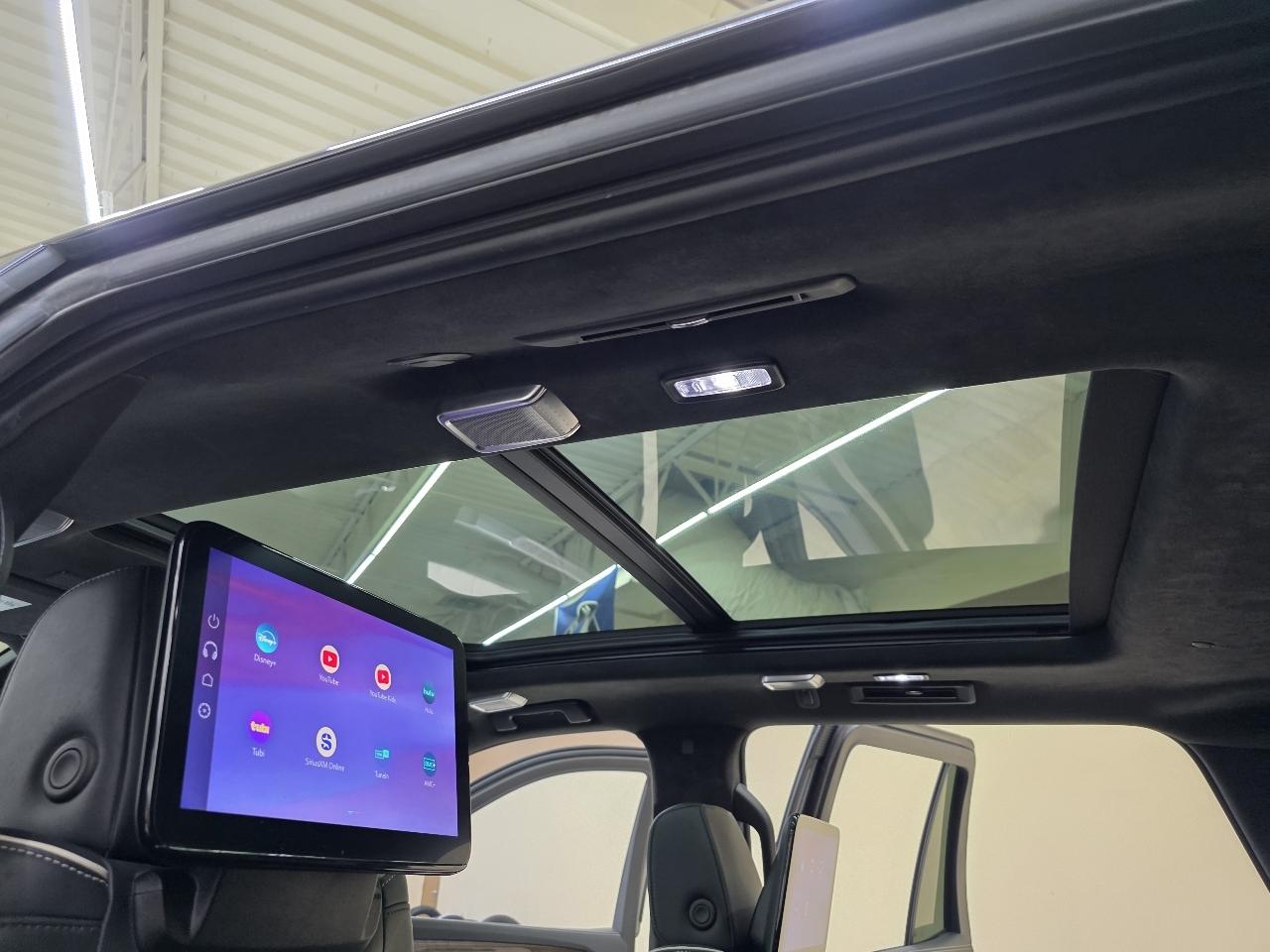 Cadillac Escalade Sport Platinum AWD 2025