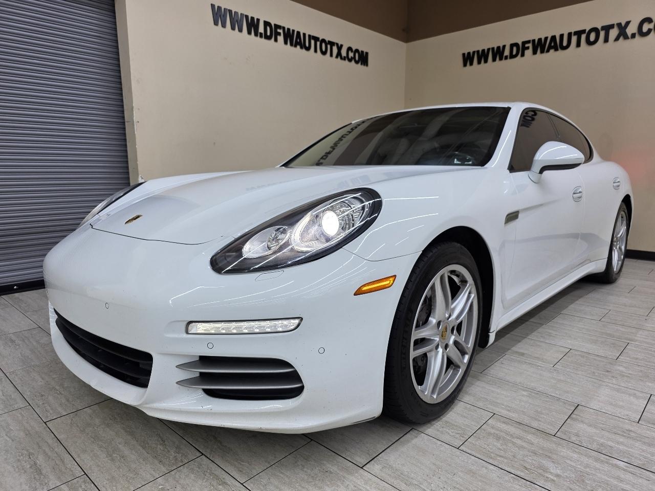 Porsche Panamera 4 2015