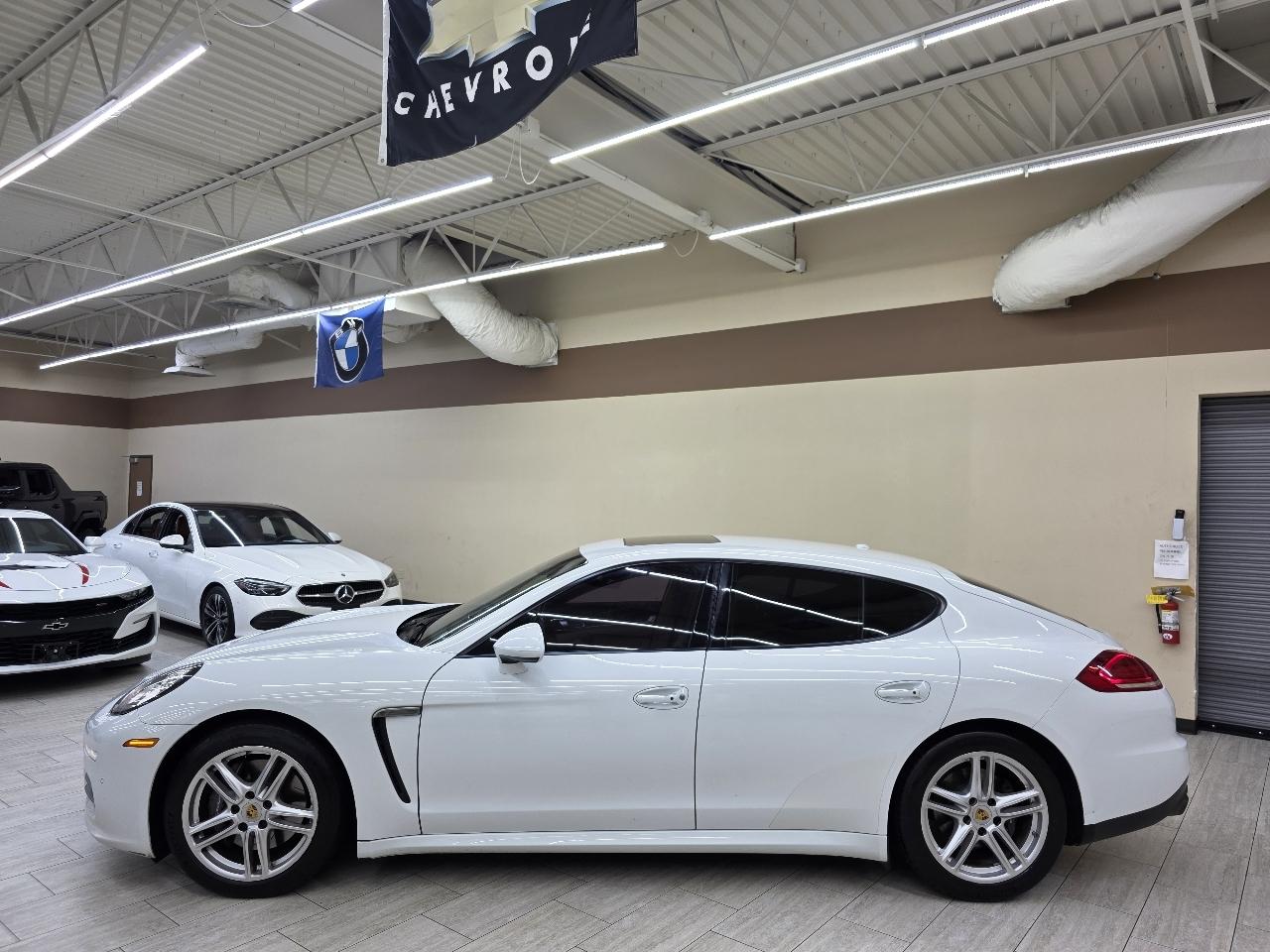 Porsche Panamera 4 2015