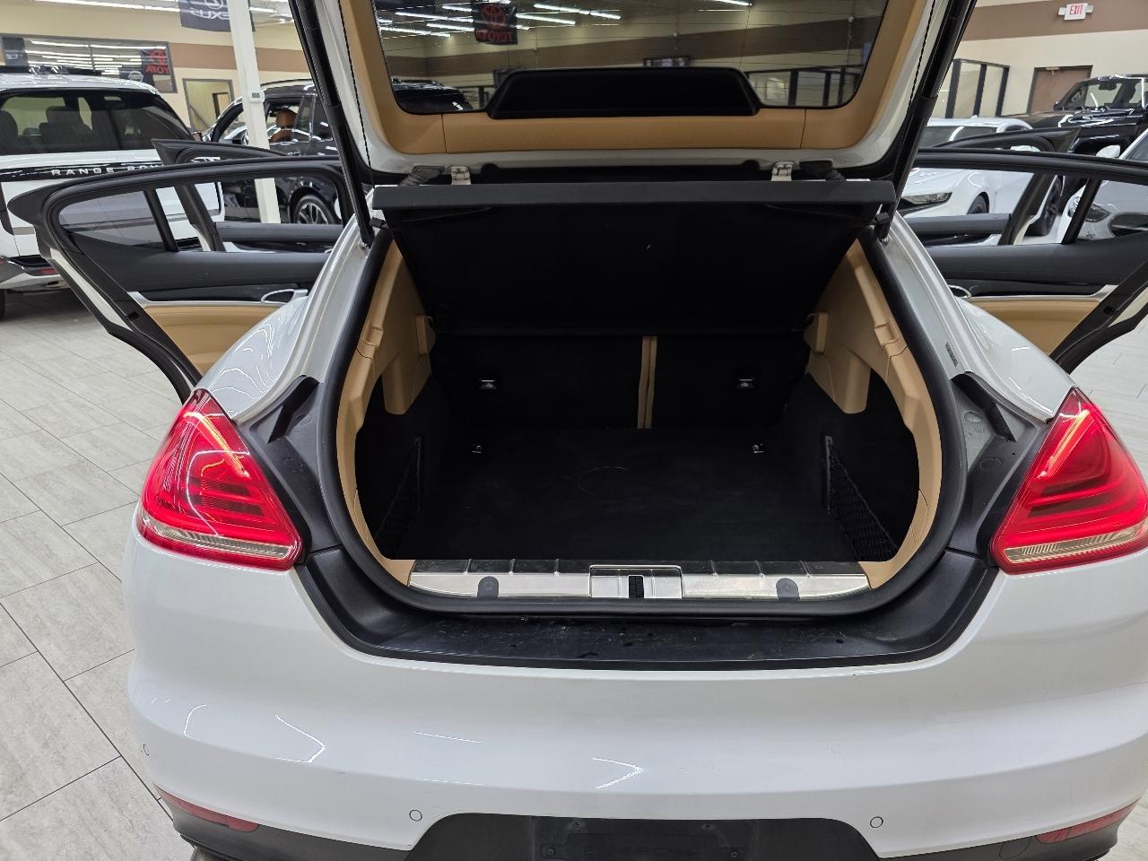 Porsche Panamera 4 2015