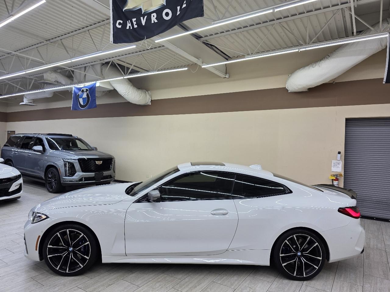 BMW 4-Series M440i Coupe 2023