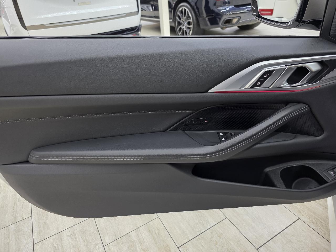 BMW 4-Series M440i Coupe 2023