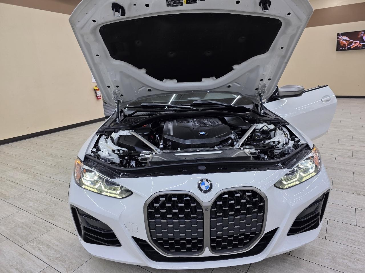 BMW 4-Series M440i Coupe 2023
