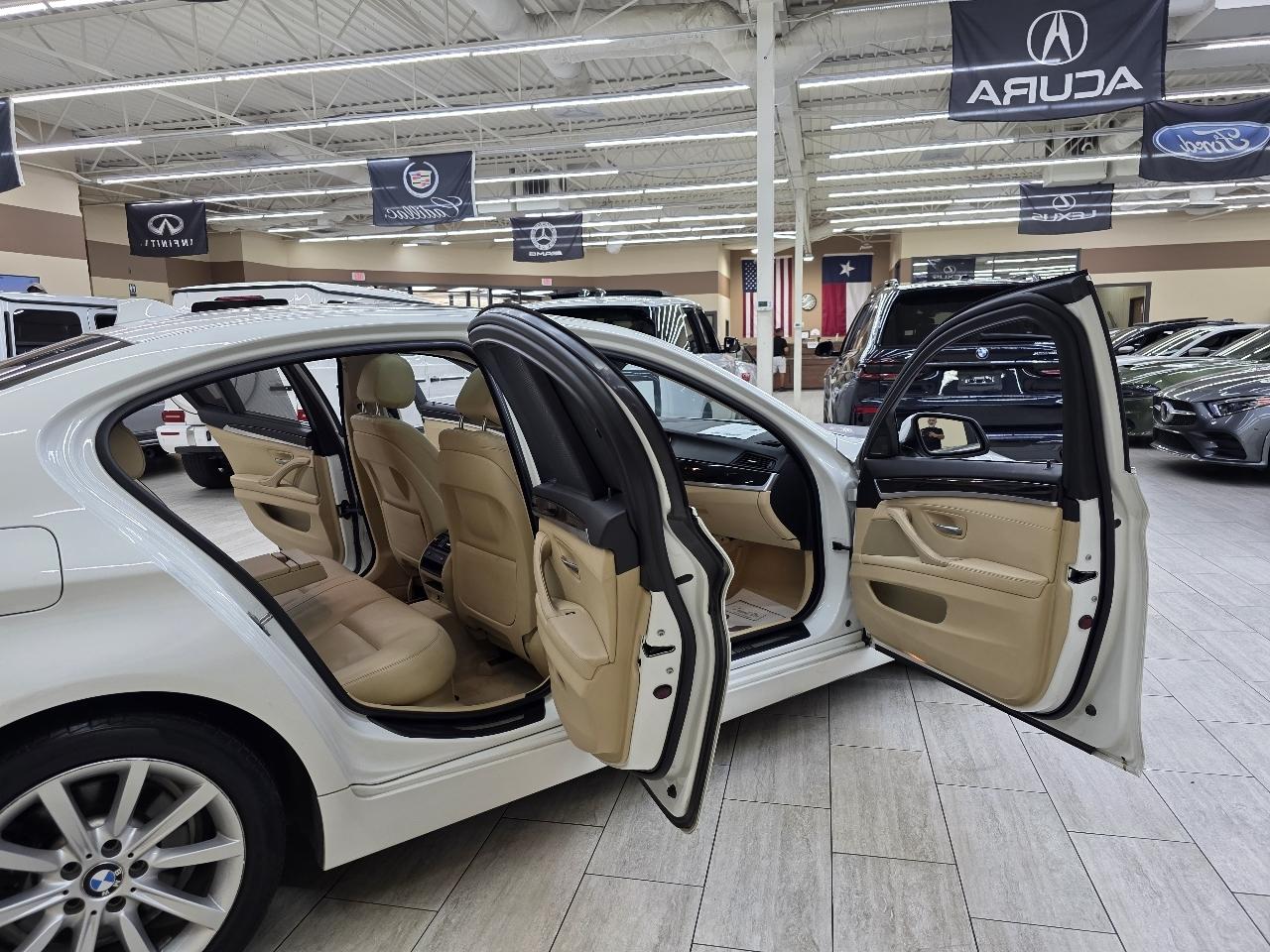 BMW 5-Series 535i 2014