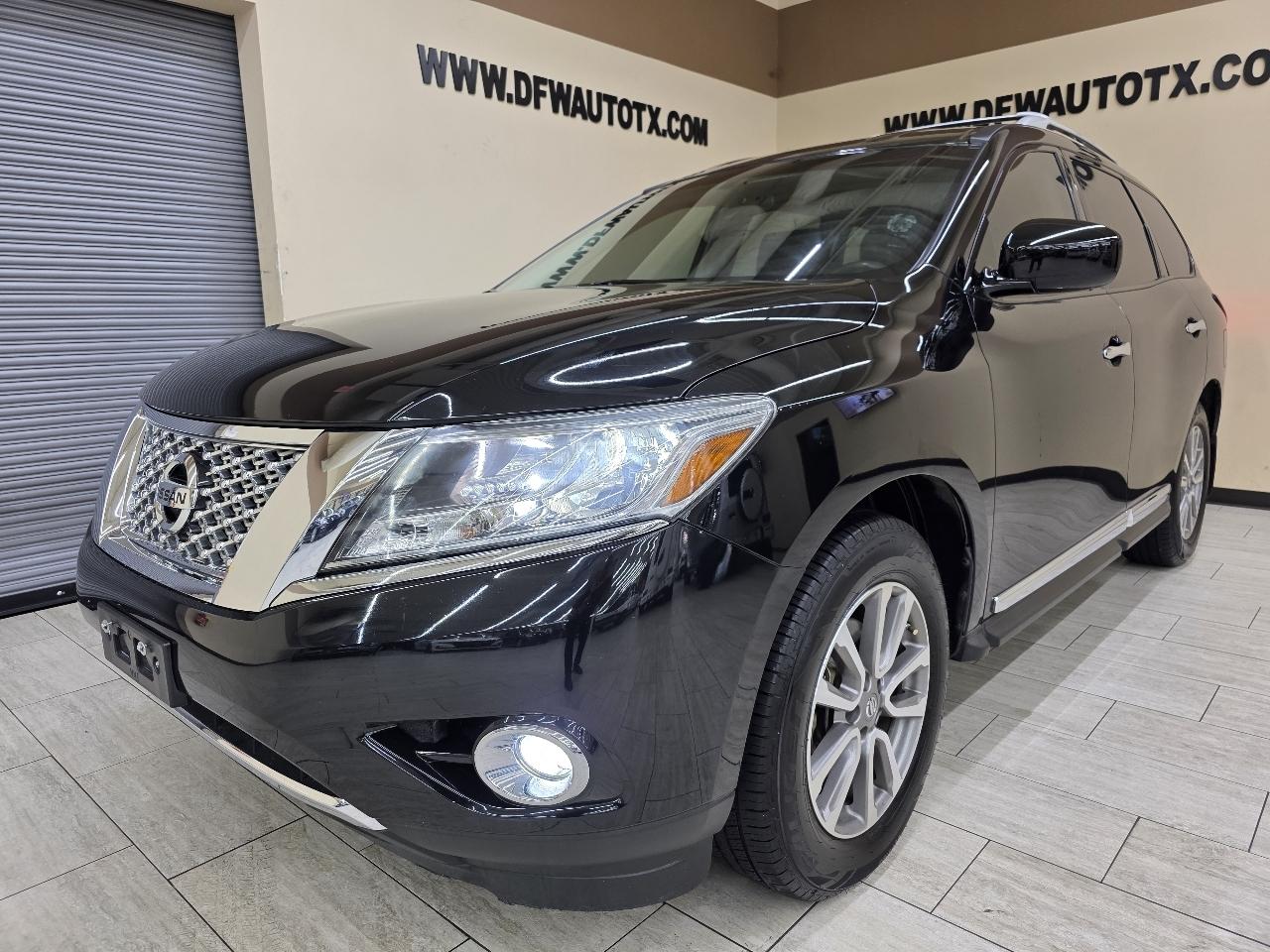 Nissan Pathfinder SL 2WD 2014