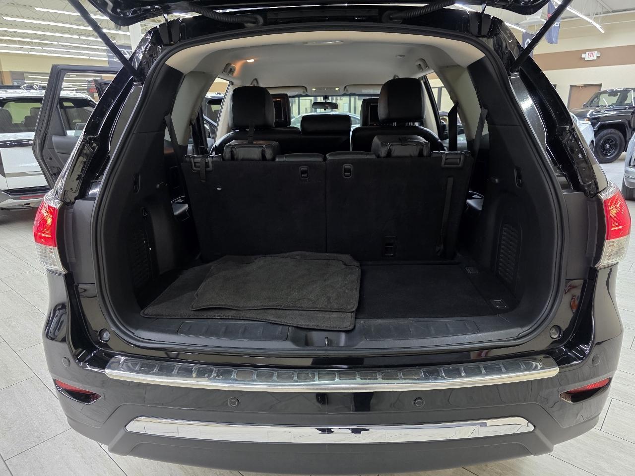 Nissan Pathfinder SL 2WD 2014