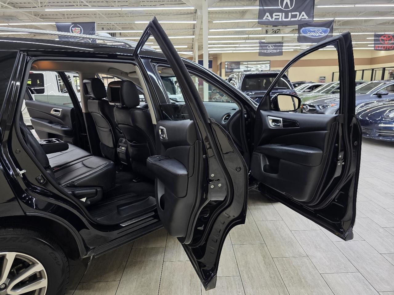 Nissan Pathfinder SL 2WD 2014