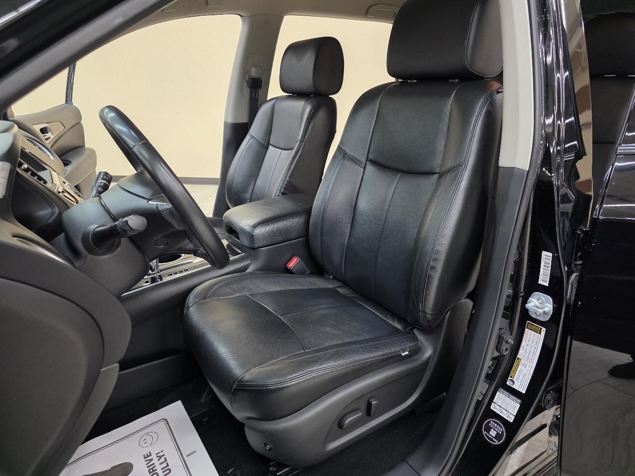 Nissan Pathfinder SL 2WD 2014