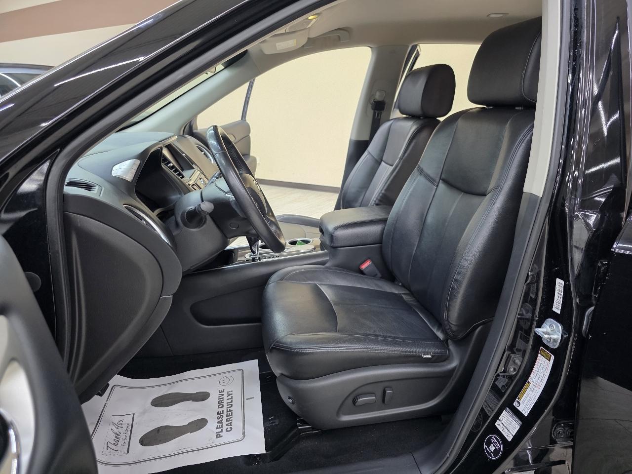 Nissan Pathfinder SL 2WD 2014