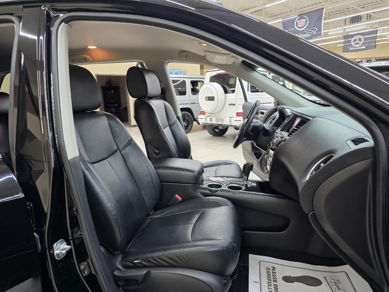 Nissan Pathfinder SL 2WD 2014
