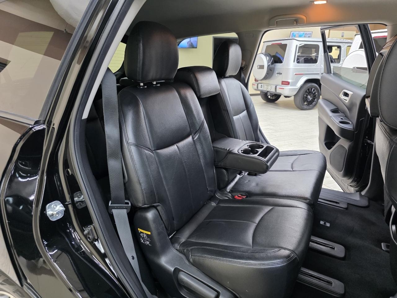 Nissan Pathfinder SL 2WD 2014