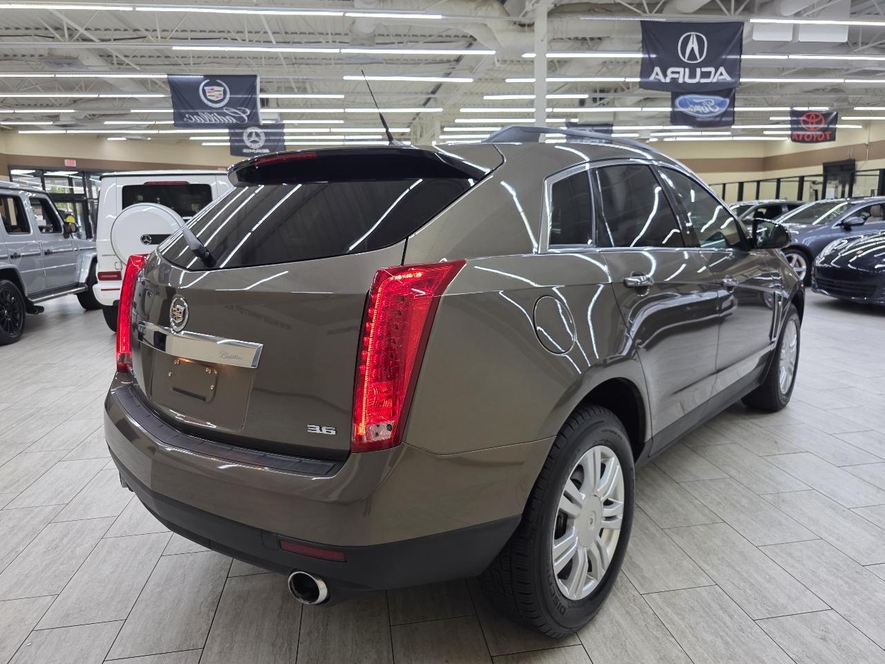 Cadillac SRX Standard FWD 2014