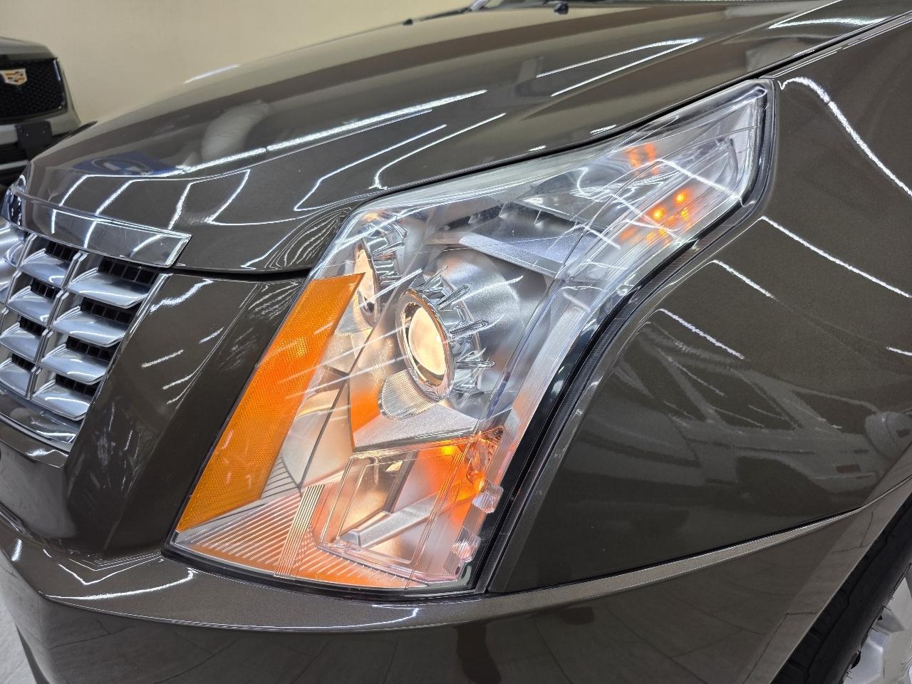 Cadillac SRX Standard FWD 2014