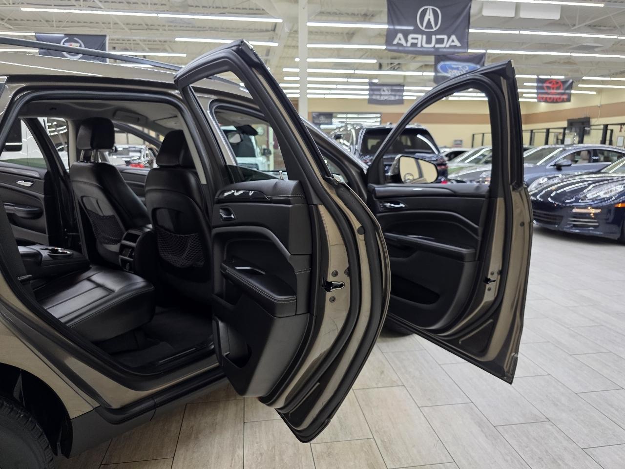 Cadillac SRX Standard FWD 2014