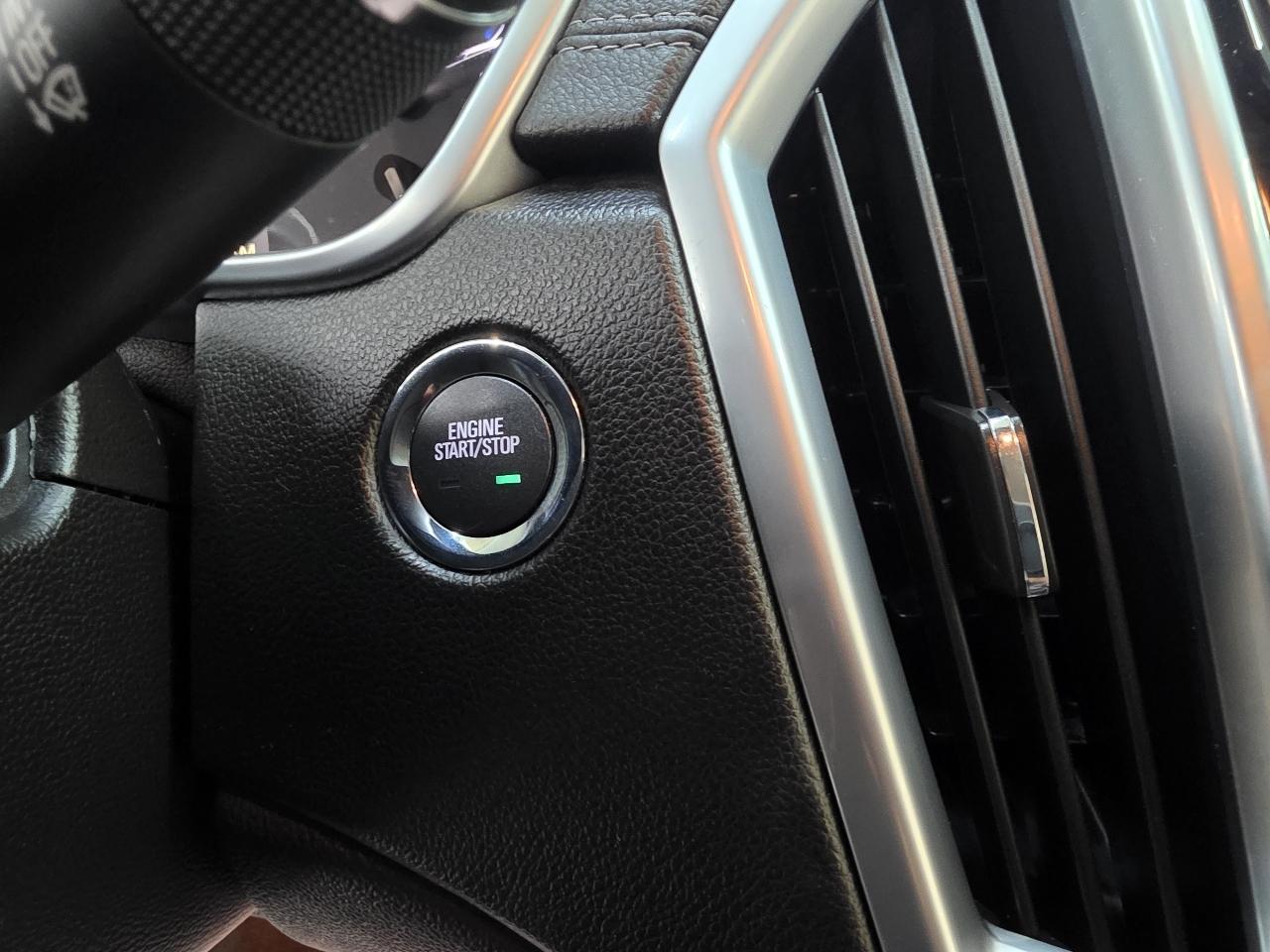 Cadillac SRX Standard FWD 2014