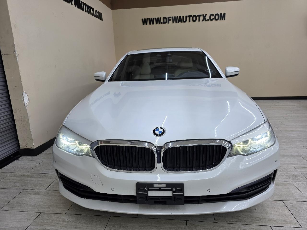 BMW 5-Series 530i 2019