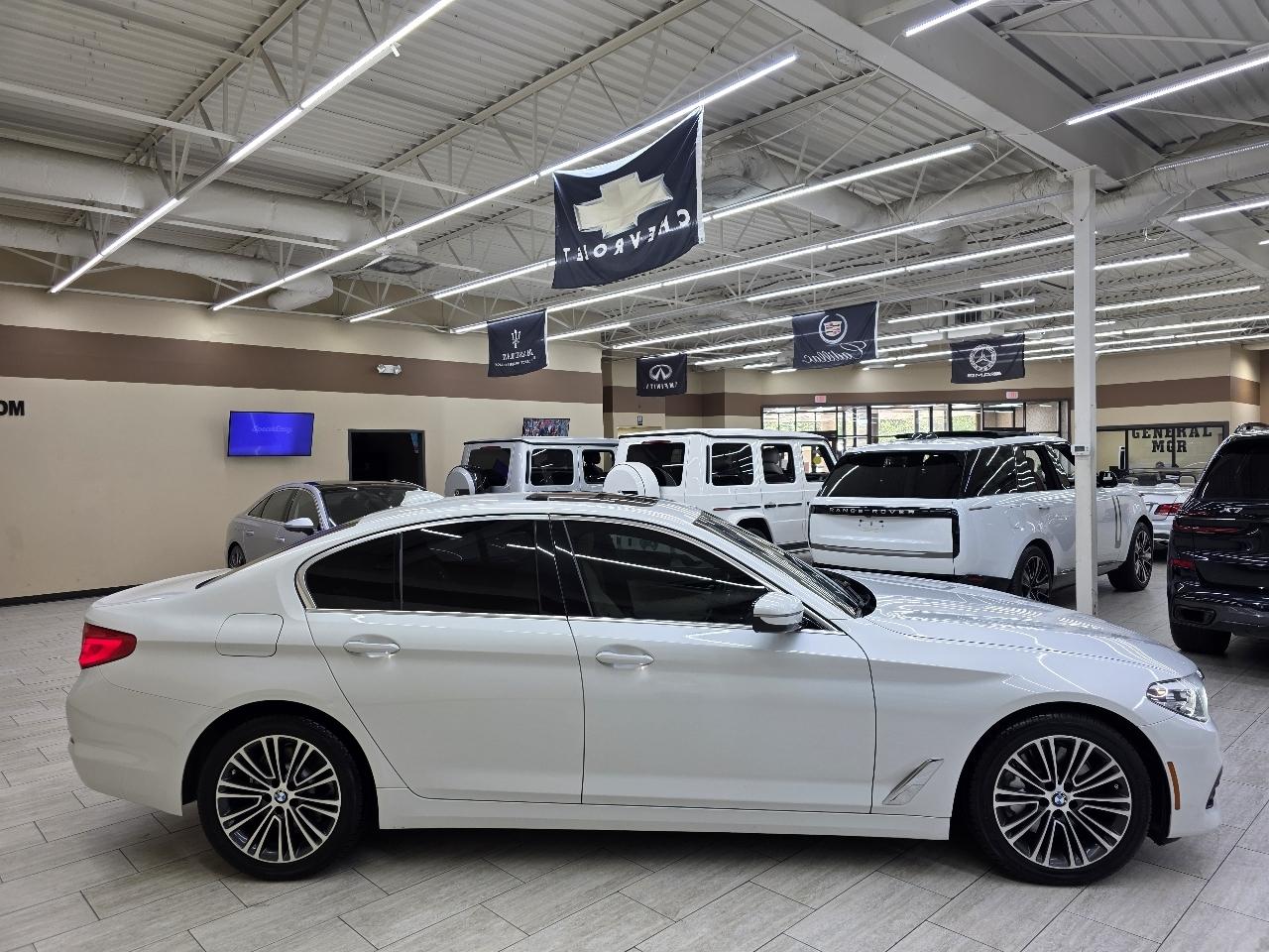 BMW 5-Series 530i 2019