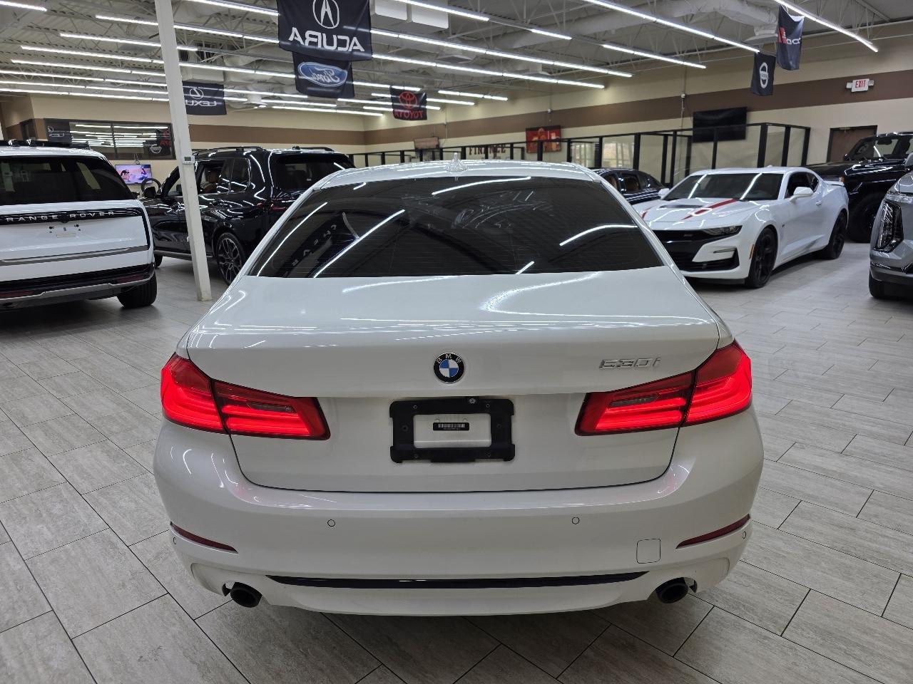 BMW 5-Series 530i 2019