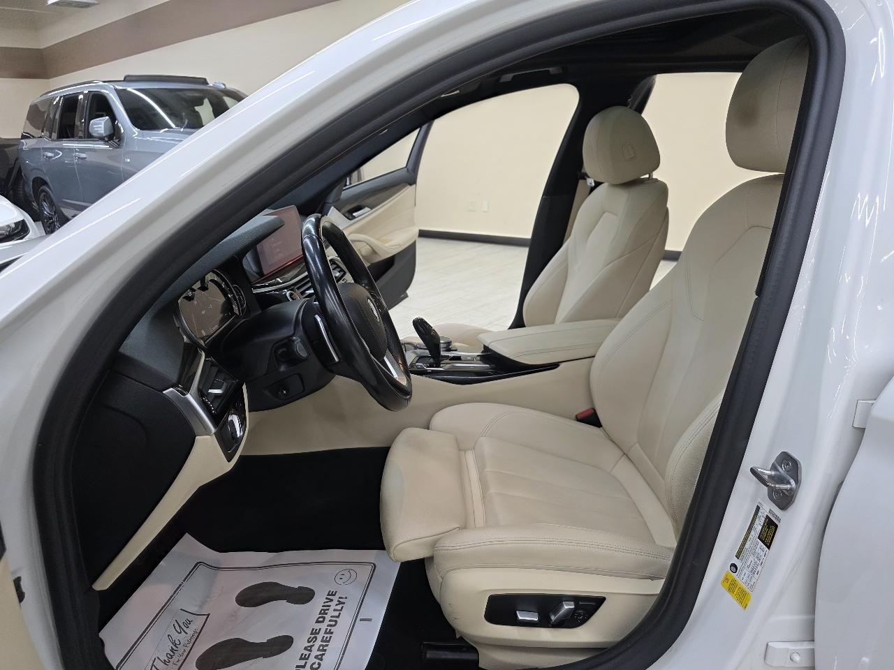 BMW 5-Series 530i 2019