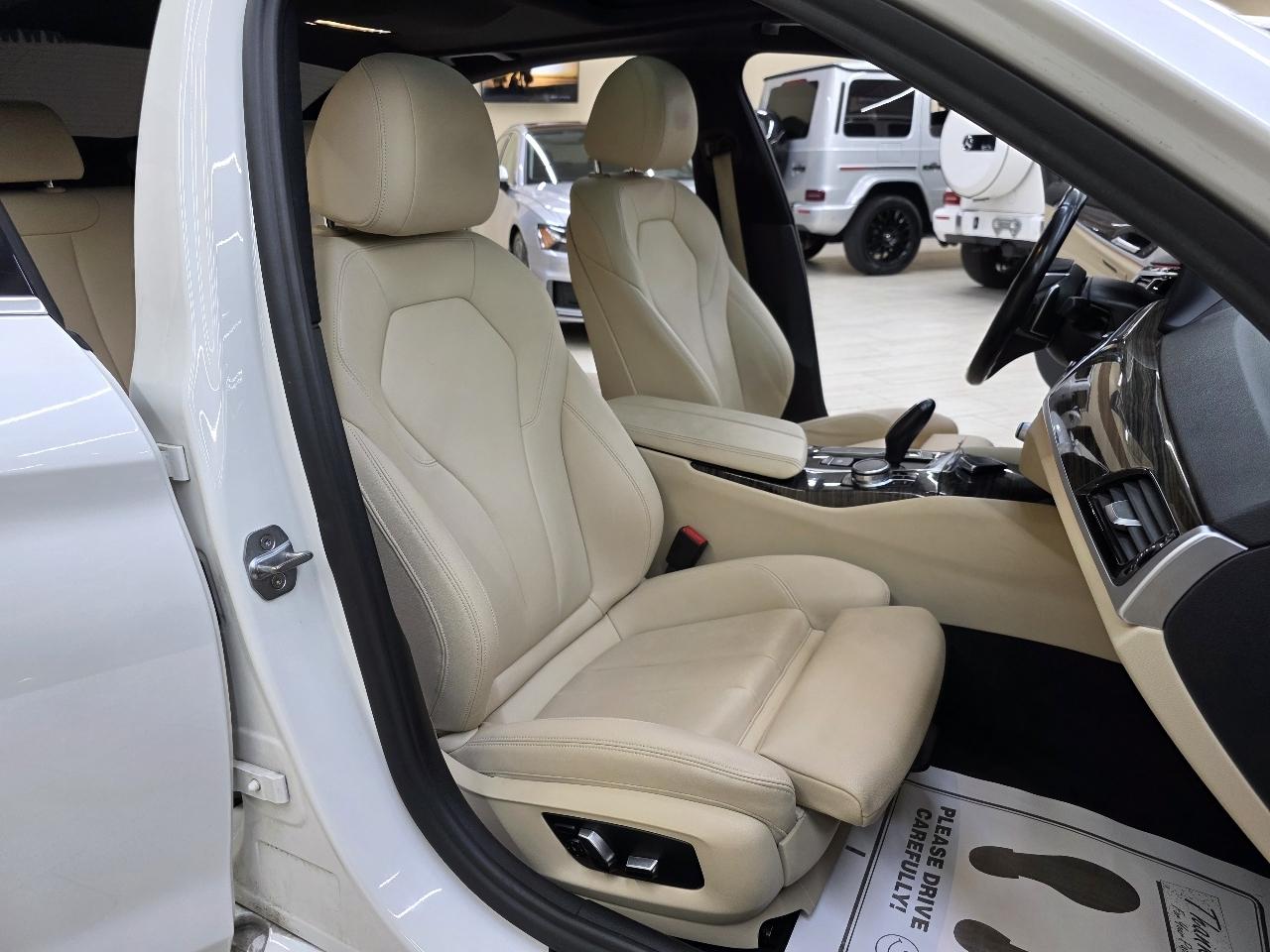 BMW 5-Series 530i 2019