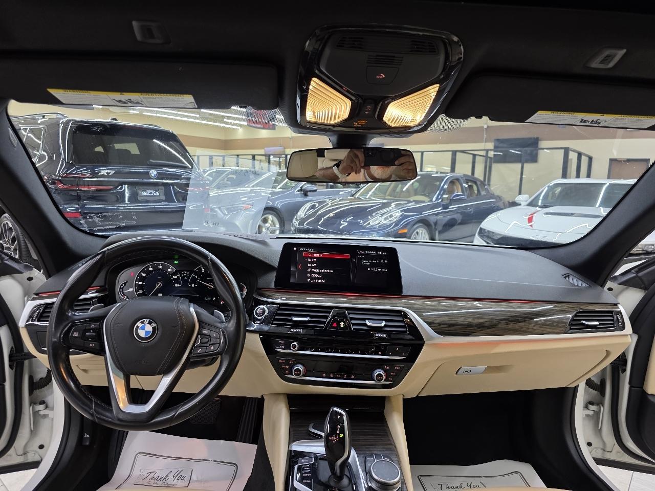 BMW 5-Series 530i 2019