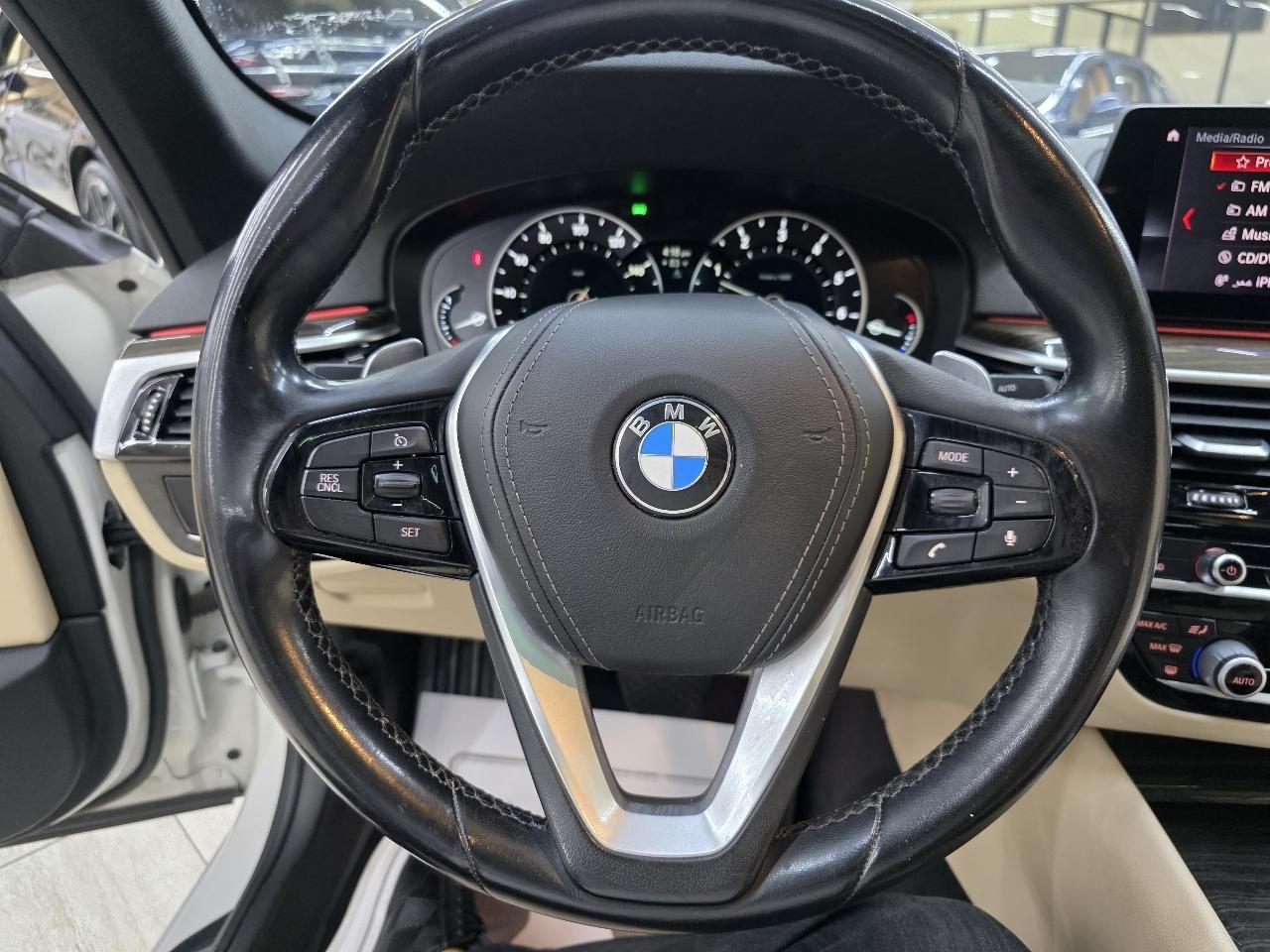 BMW 5-Series 530i 2019