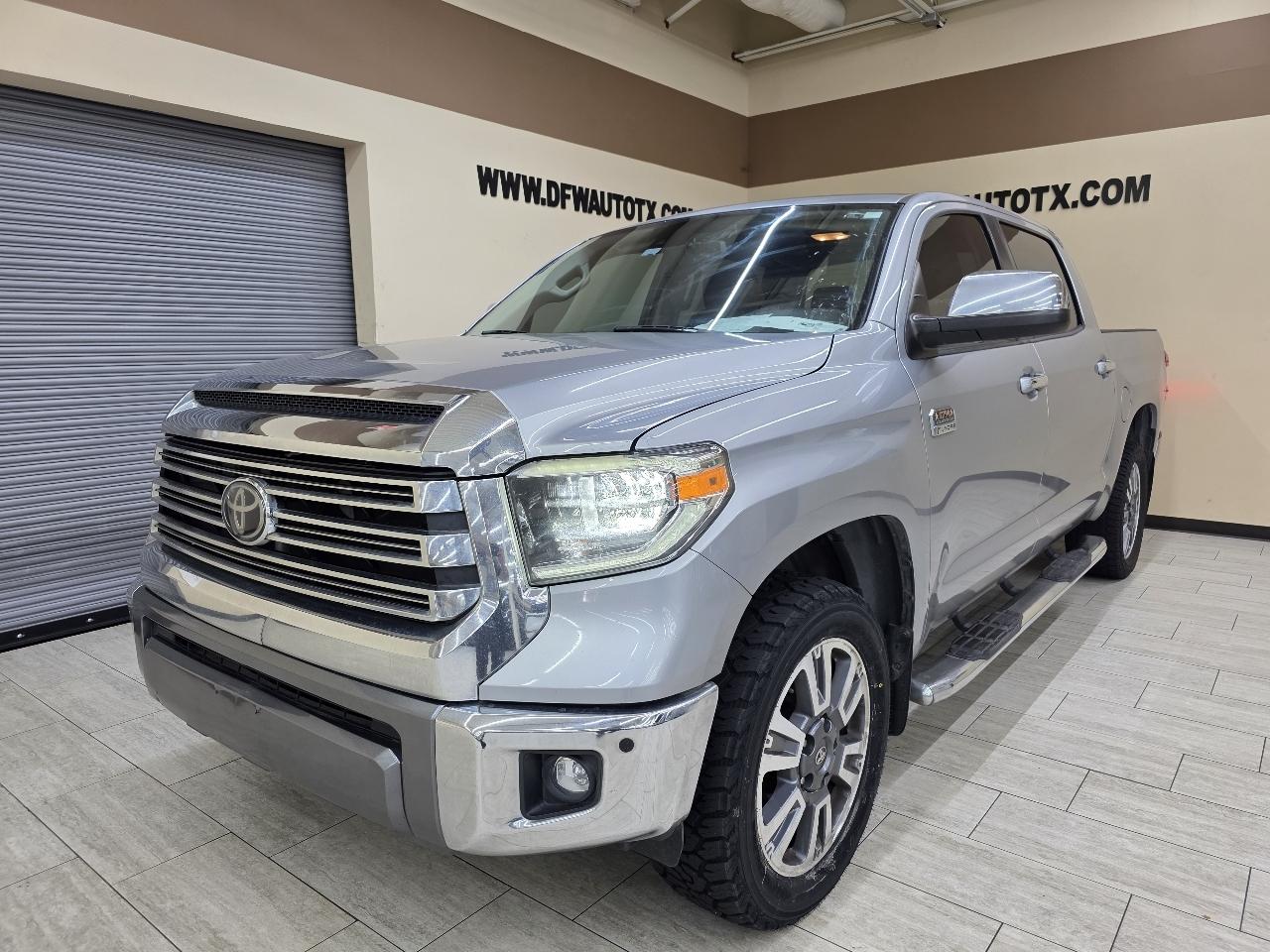 Toyota Tundra Platinum CrewMax 5.7L 4WD 2021