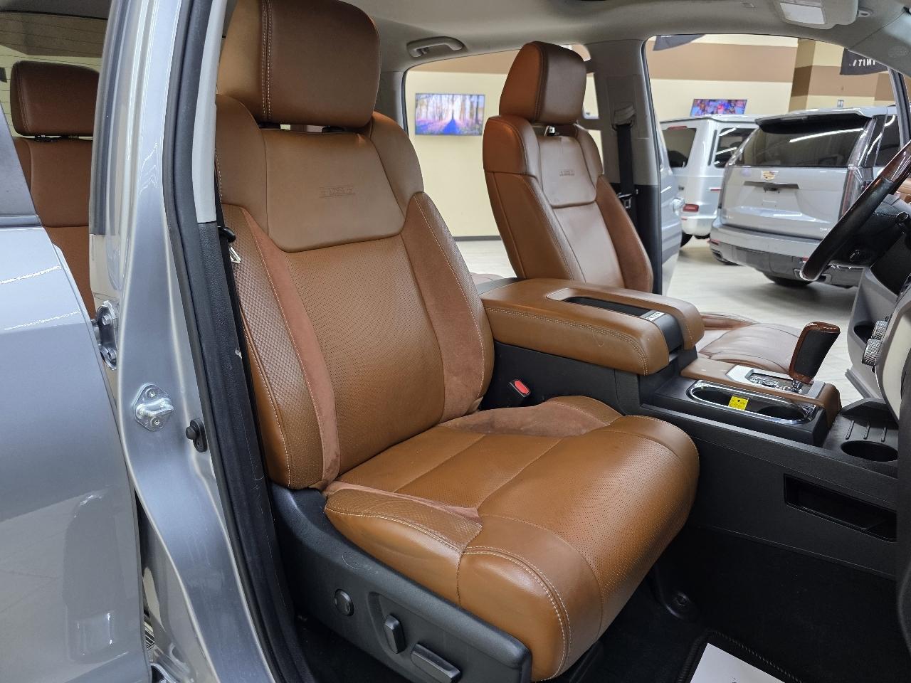 Toyota Tundra Platinum CrewMax 5.7L 4WD 2021