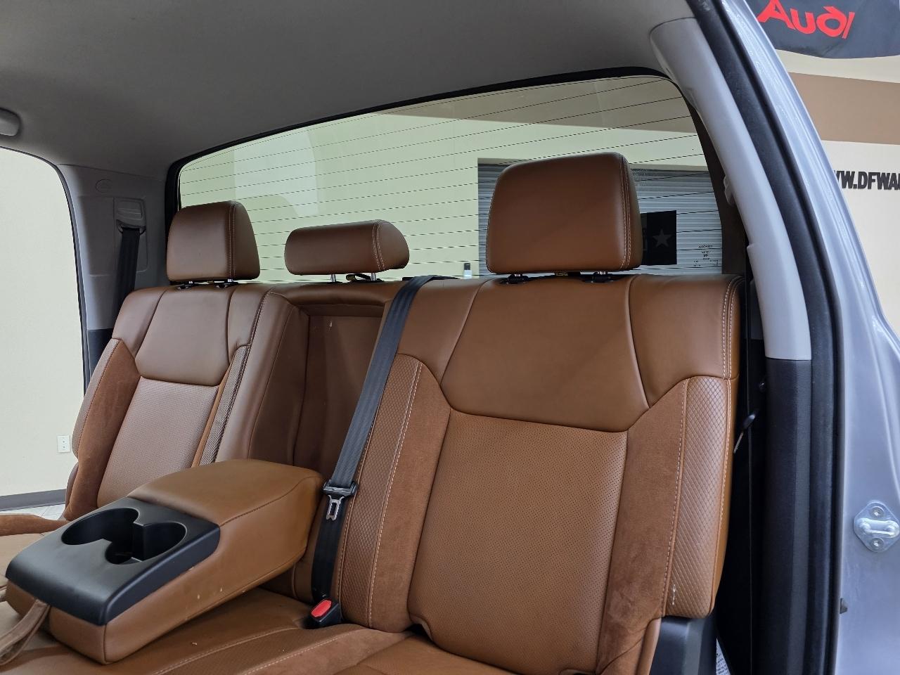 Toyota Tundra Platinum CrewMax 5.7L 4WD 2021