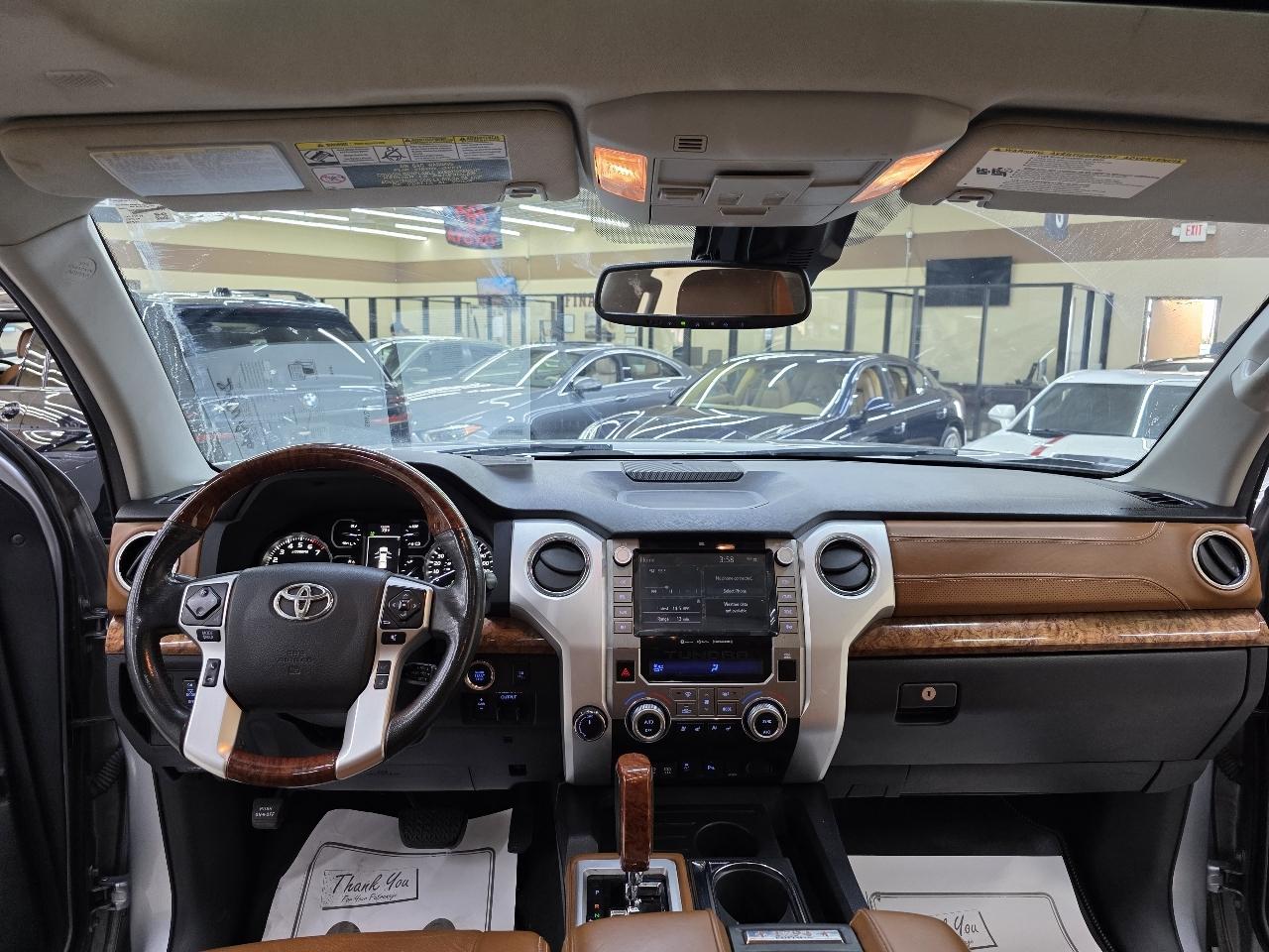 Toyota Tundra Platinum CrewMax 5.7L 4WD 2021
