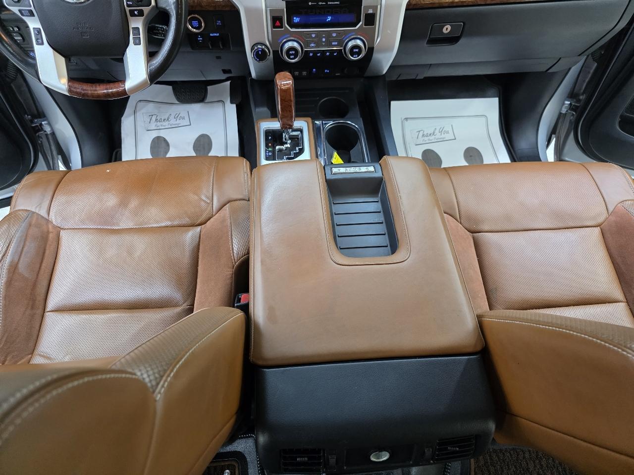 Toyota Tundra Platinum CrewMax 5.7L 4WD 2021