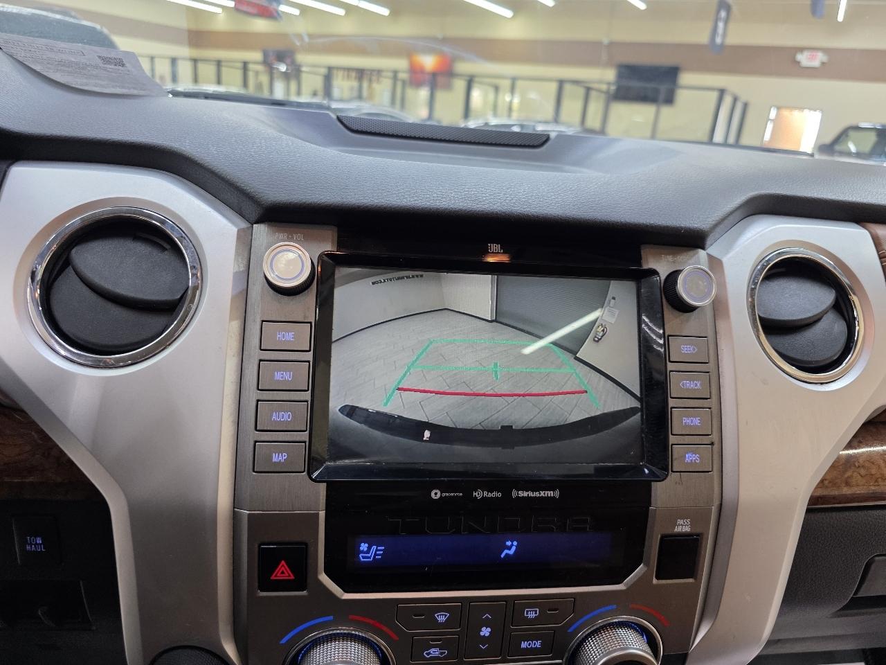 Toyota Tundra Platinum CrewMax 5.7L 4WD 2021