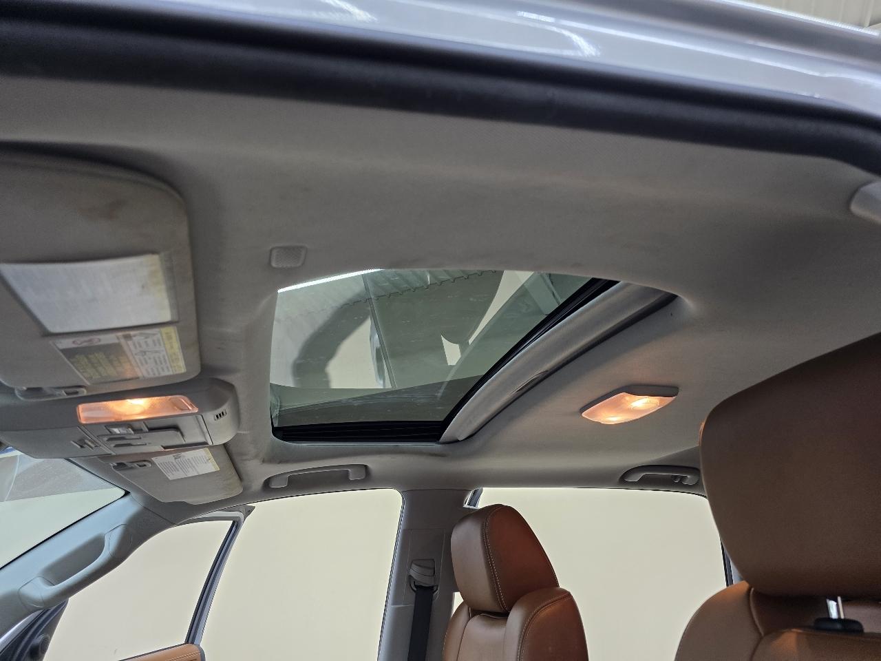 Toyota Tundra Platinum CrewMax 5.7L 4WD 2021