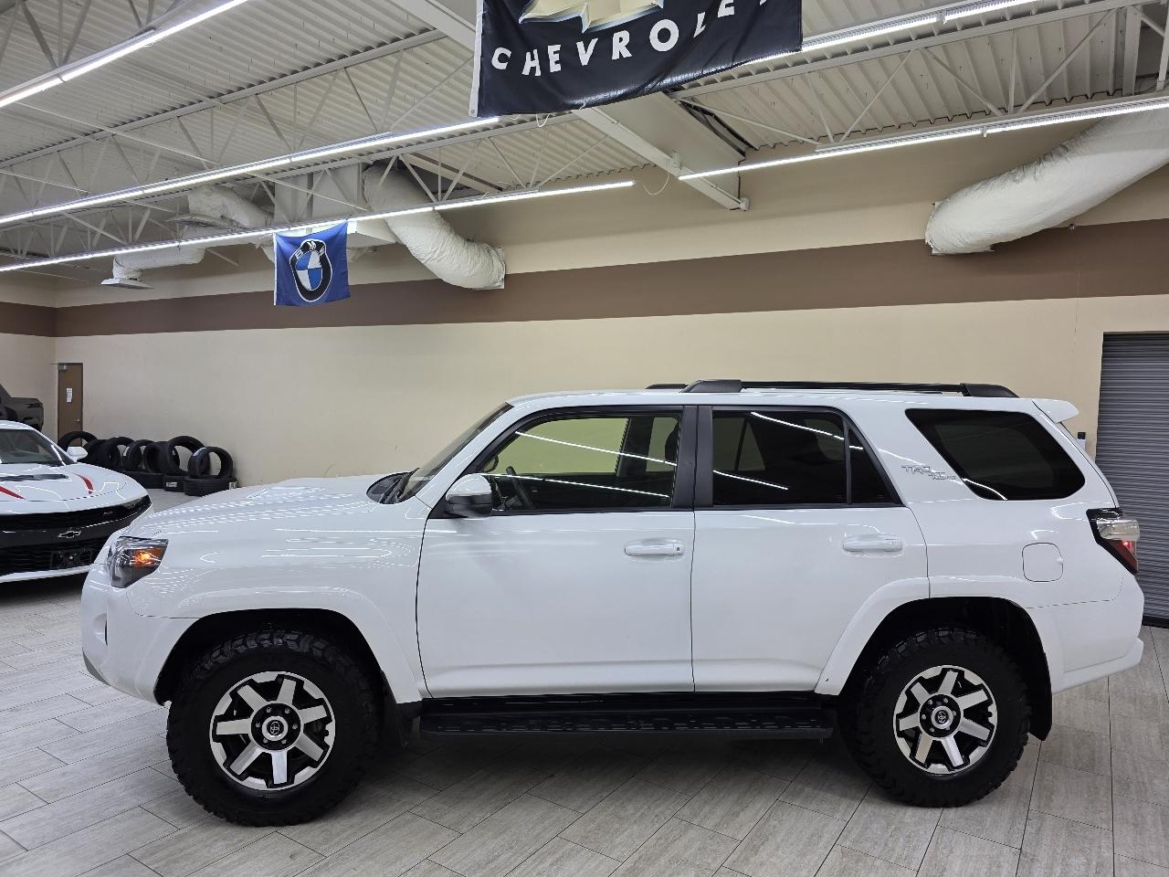 Toyota 4Runner TRD Off-road 4WD 2023