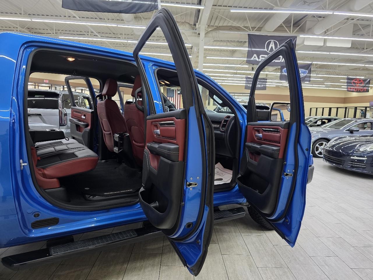 RAM 1500 Rebel Crew Cab SB 4WD 2022