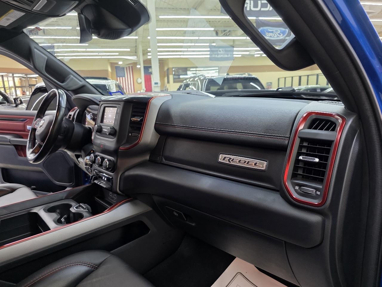 RAM 1500 Rebel Crew Cab SB 4WD 2022