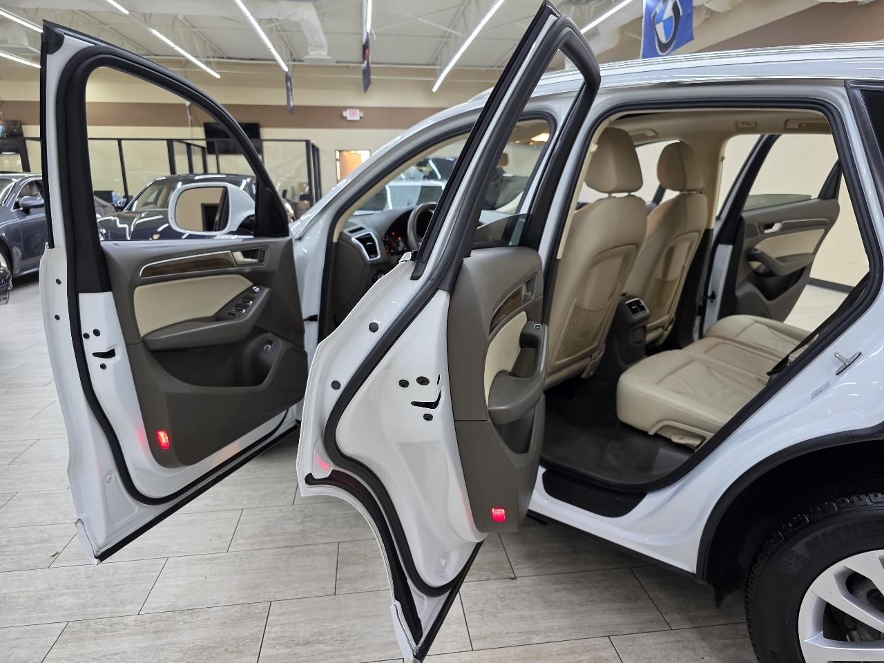 Audi Q5 2.0T Premium quattro 2016