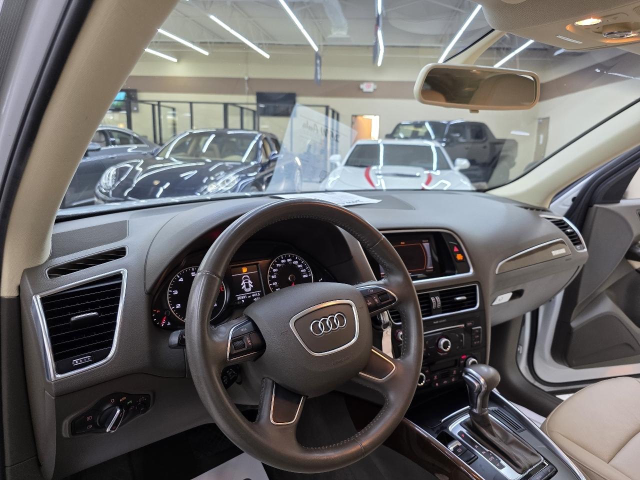 Audi Q5 2.0T Premium quattro 2016