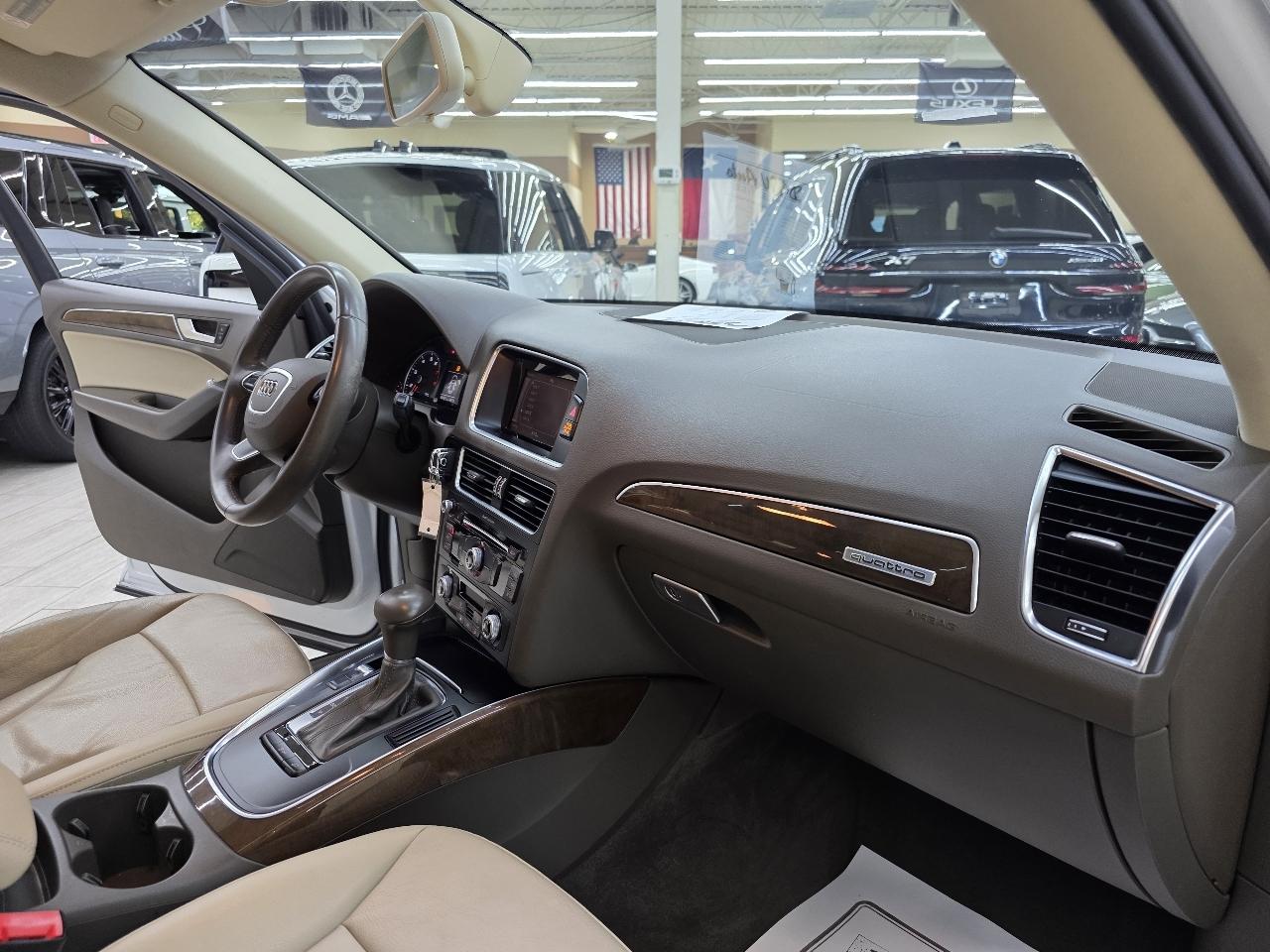 Audi Q5 2.0T Premium quattro 2016