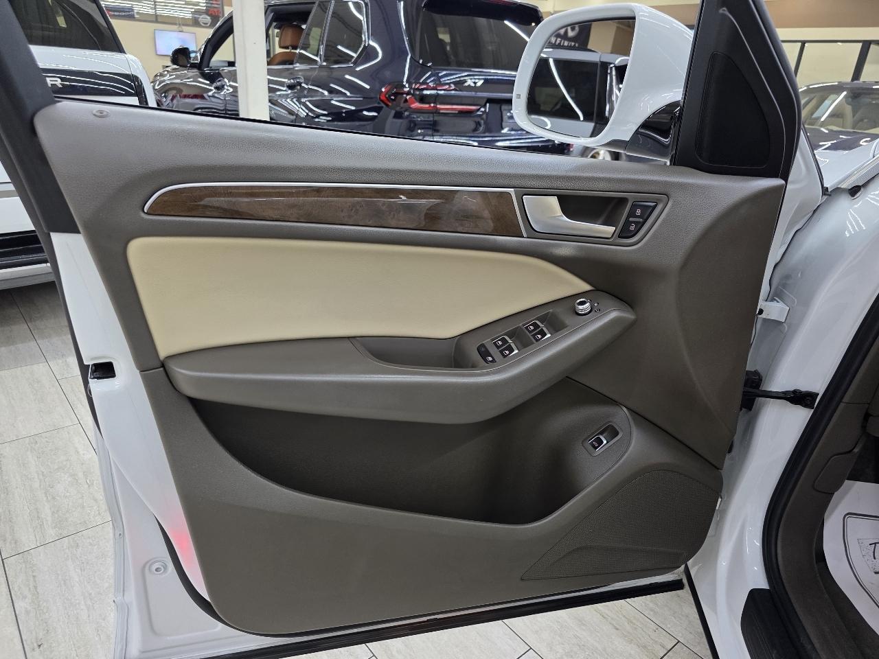 Audi Q5 2.0T Premium quattro 2016