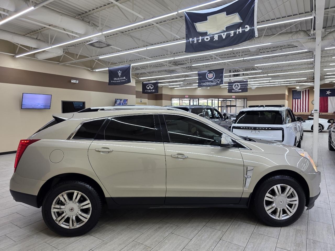 Cadillac SRX Luxury Collection 2011
