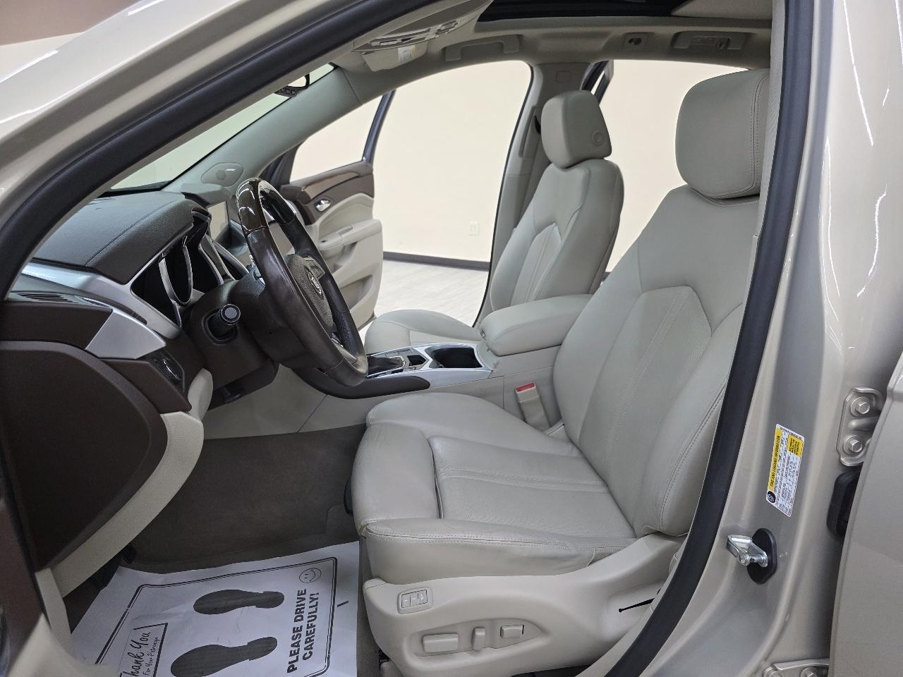 Cadillac SRX Luxury Collection 2011