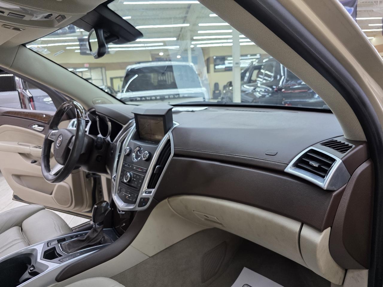 Cadillac SRX Luxury Collection 2011