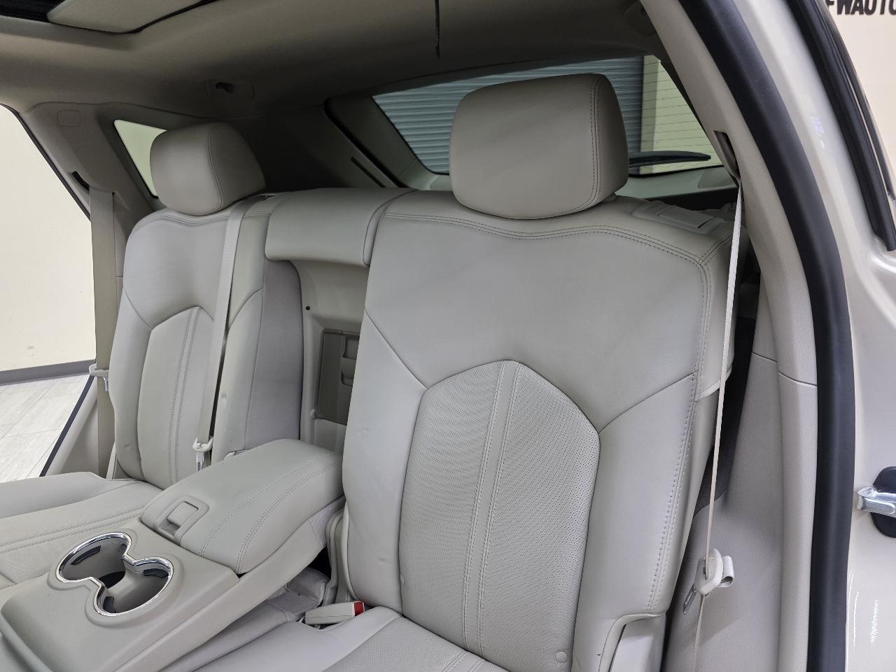 Cadillac SRX Luxury Collection 2011