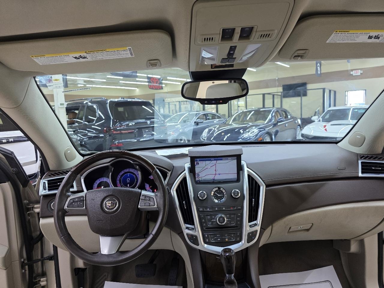 Cadillac SRX Luxury Collection 2011