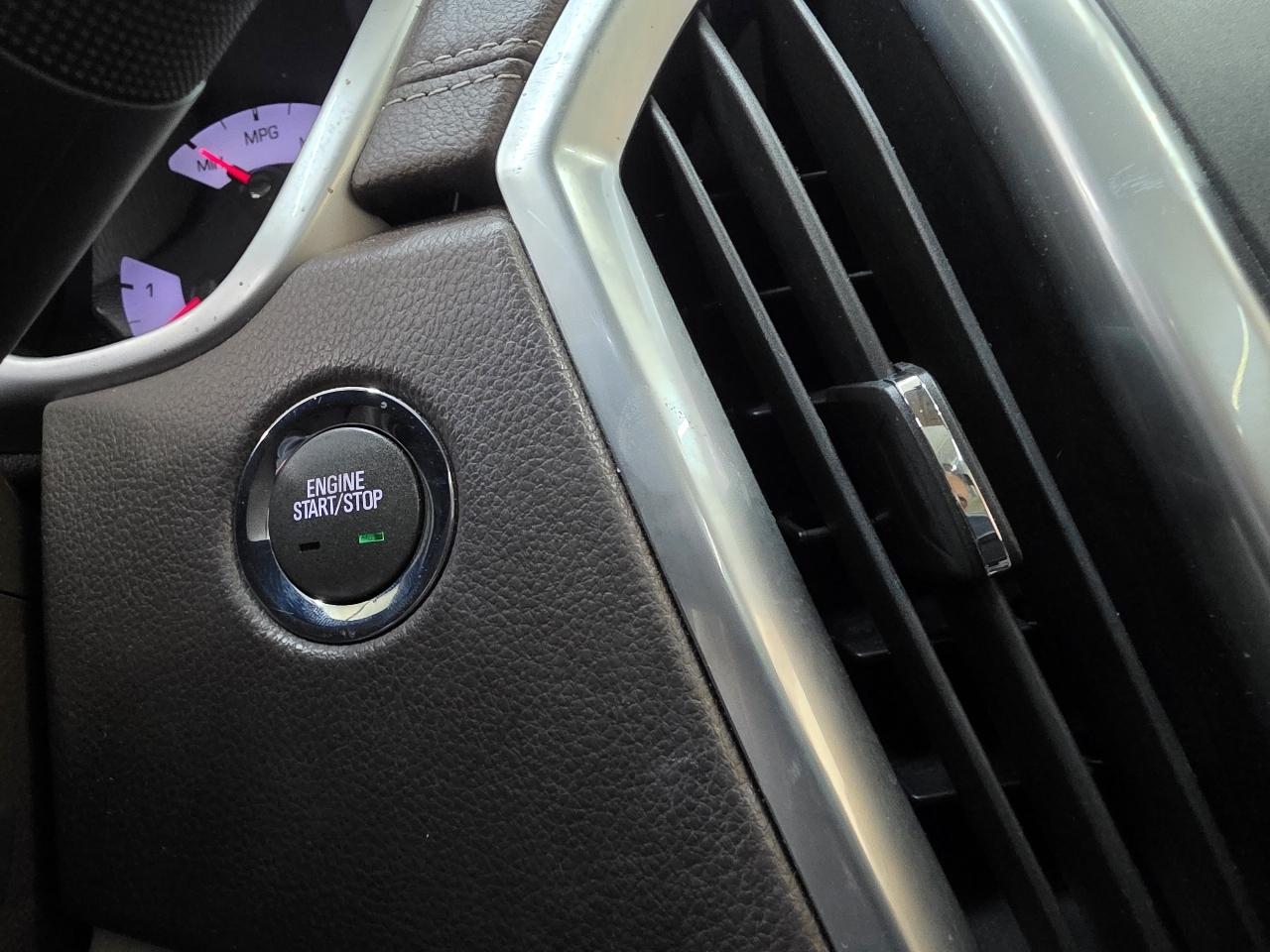 Cadillac SRX Luxury Collection 2011