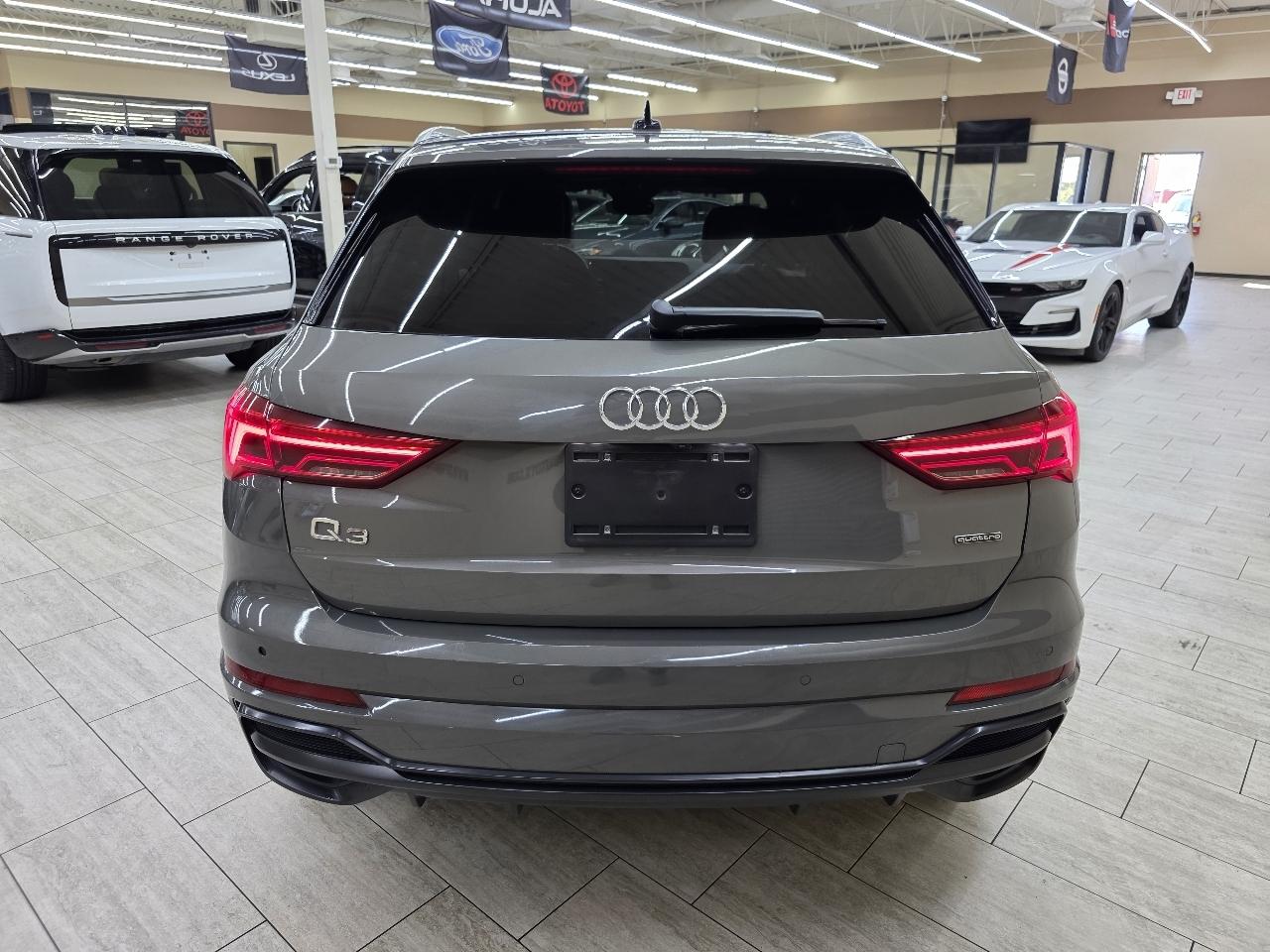Audi Q3 S line Premium Plus quattro 2022