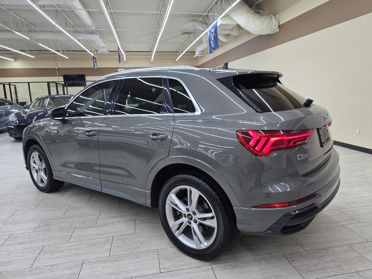Audi Q3 S line Premium Plus quattro 2022
