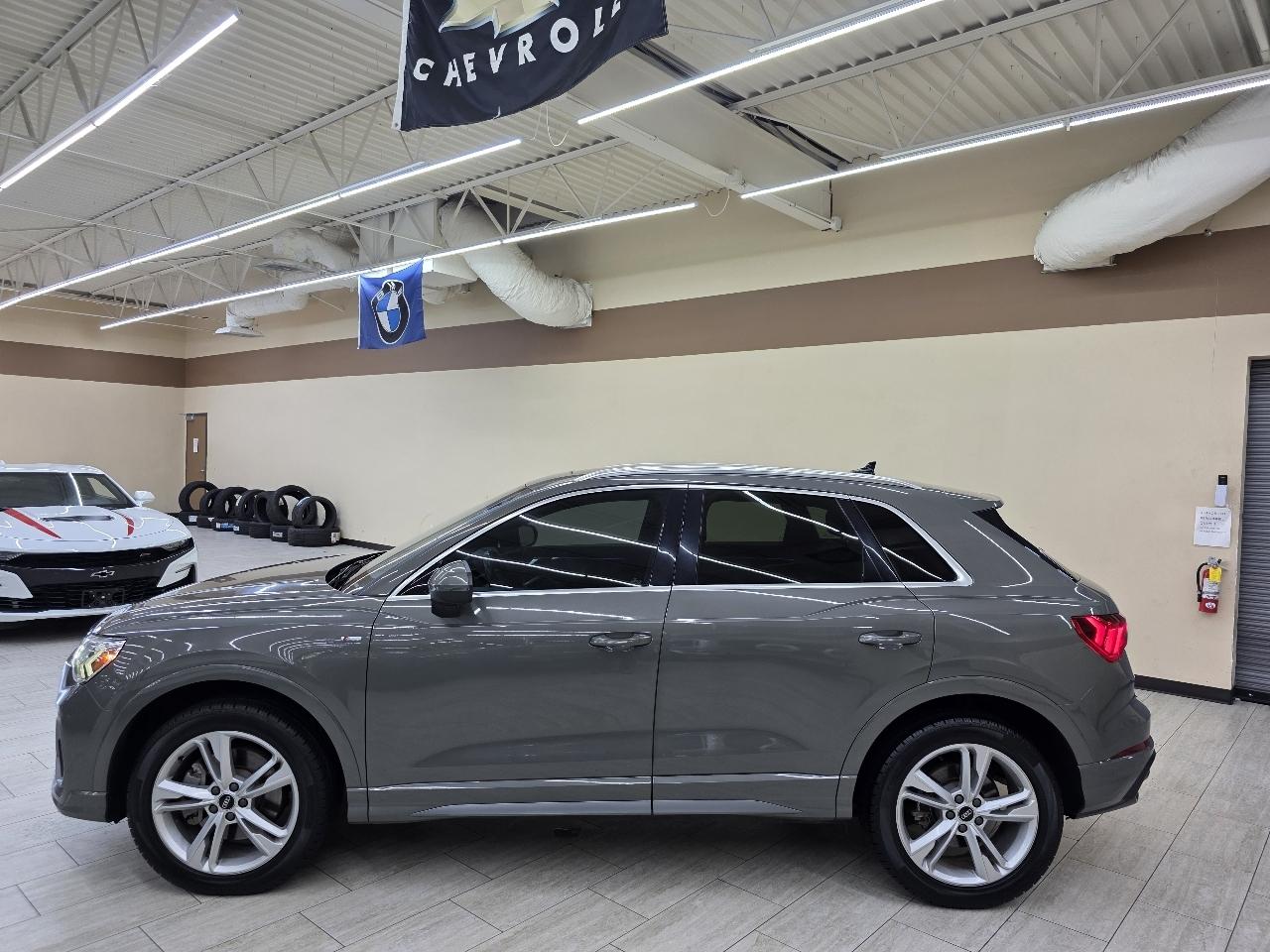Audi Q3 S line Premium Plus quattro 2022